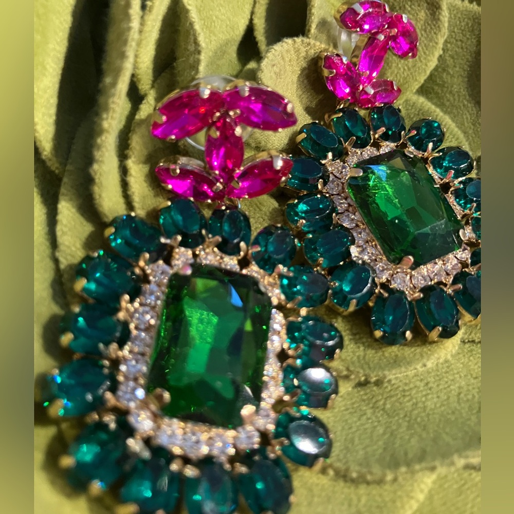 High Fashion Gorgeous Pink and Green Gemstone Earrings - Picture 6 of 8